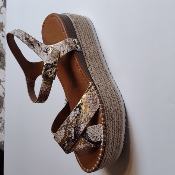 Soda platform snake print sandals - Picture 1 of 10